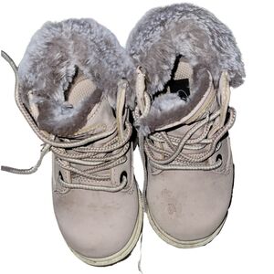 Lugz Tan Classic Boots for Everyday Comfort